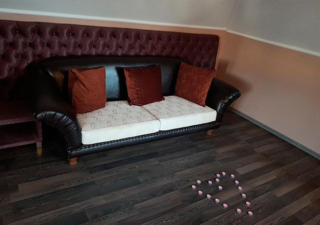 Emperum Nelson Hotel Kiszyniów Zewnętrze zdjęcie